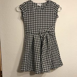 Girls houndstooth dress